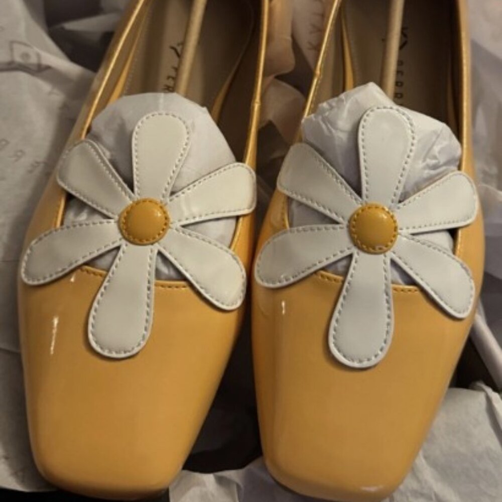Katie Perry NWT Evie Daisy Ballet Flats